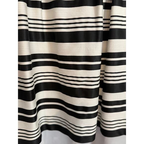Jessica Simpson Black and White Strip Dress, Size 6 - Picture 3 of 7